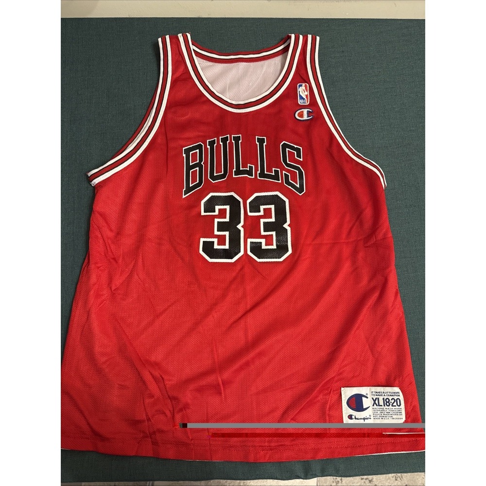 Scottie Pippen Chicago Bulls Champion Vintage 1990s Red Jersey - Youth XL